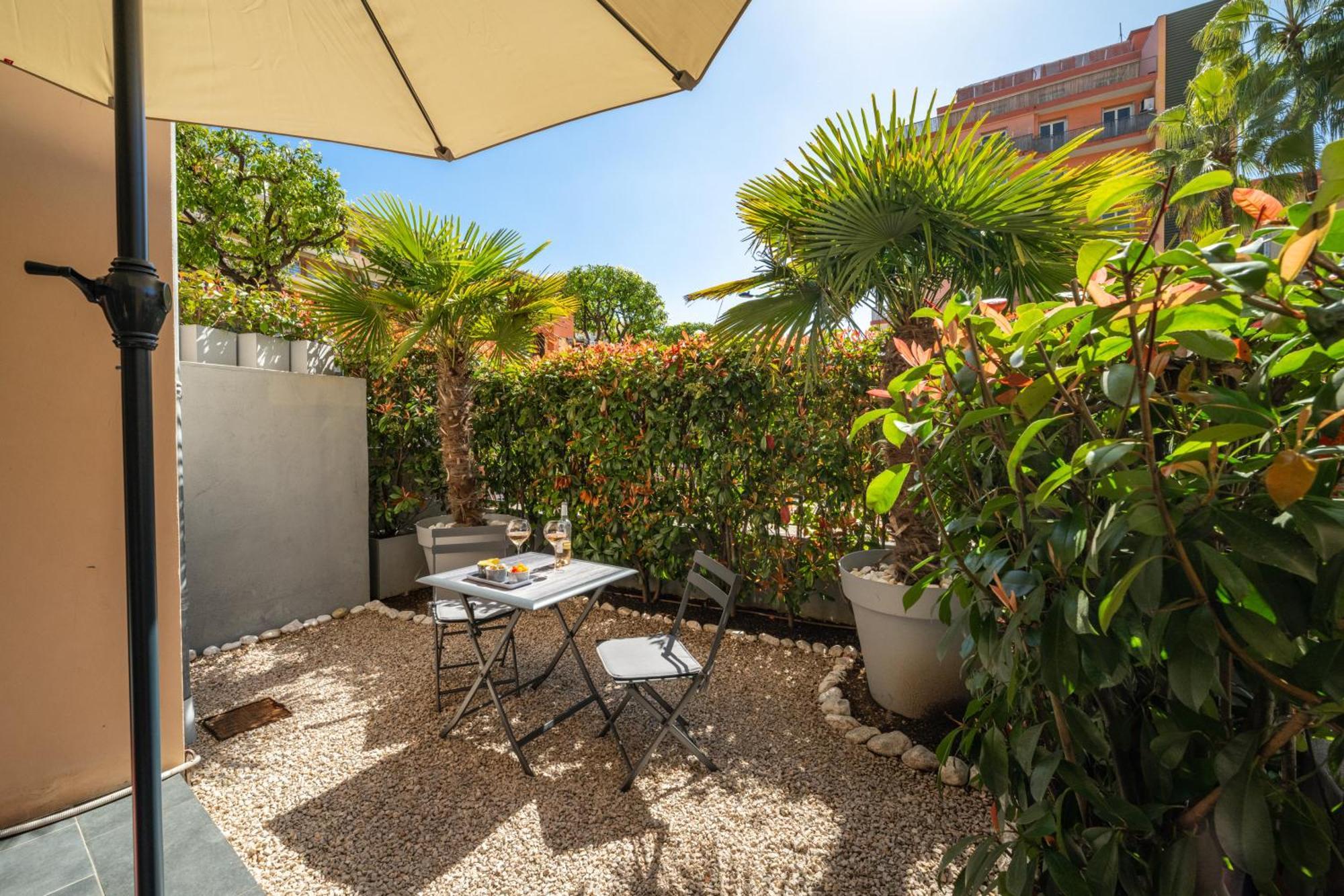 Apartamento Le Coq Wagner - Parking - Air Conditioning - Pool Menton Exterior foto